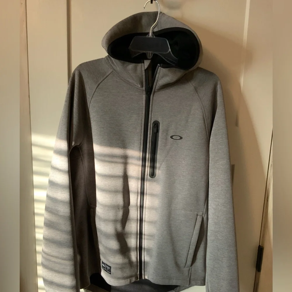 Oakley running hoodie - Picture 1 of 5